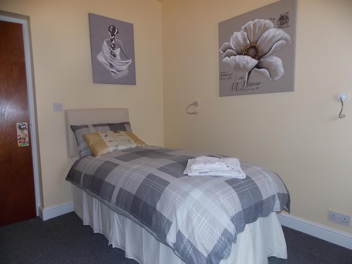 אילפרקומב Sandpiper Inn B&B And Pub מראה חיצוני תמונה